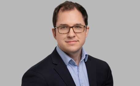 Portrait of Dr Ben Warner , Consultant Gastroenterologist