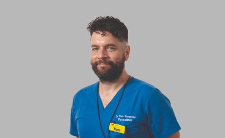 Portrait of Dr Thomas Simpson , Consultant Respiratory Physician
