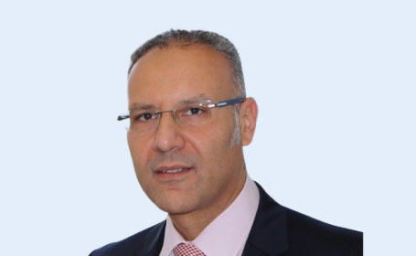 Portrait of Mr Ahmed Hamouda , Consultant Bariatric, Upper GI and Laparoscopic Surgeon