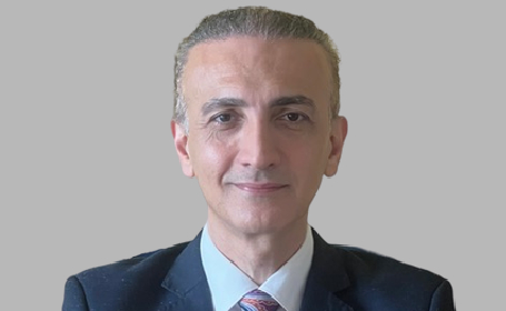 Portrait of Mr Bahram Fakouri , Consultant Spinal Neurosurgeon