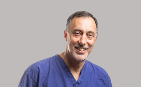Portrait of Cyrus Kerawala , Consultant Maxillofacial/Head & Neck Surgeon