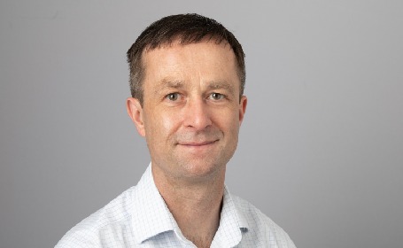 Portrait of Dr Chris Meaden , Consultant Gastroenterologist