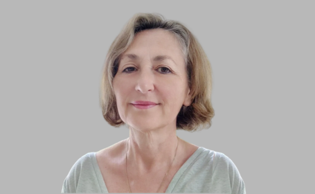 Portrait of Professor Carrie Newlands , Consultant Oral and Maxillofacial Surgeon