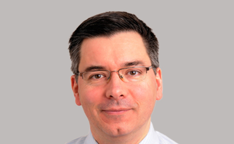 Portrait of Dr Andrew Millar , Consultant Gastroenterologist & Hepatologist