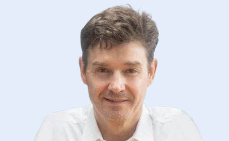 Portrait of Dr Konrad Grosser , Consultant Cardiologist