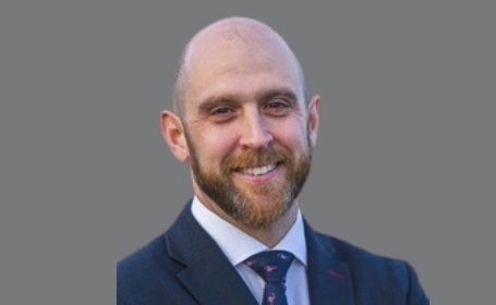 Portrait of Mr Mark Jones , Consultant Orthopaedic Surgeon