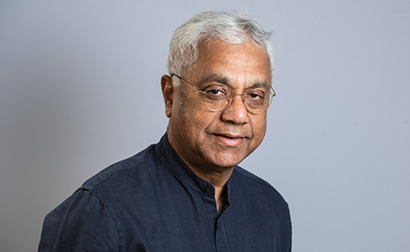Portrait of Mr Rajeshwar Krishnan , Consultant Urological Surgeon