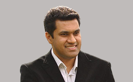 Portrait of Dr Farhan Bari , Consultant Rheumatologist