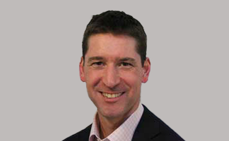 Portrait of Dr Justin Waters , Consultant Medical Oncologist