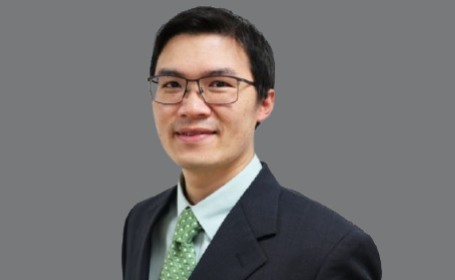 Portrait of Mr Thomas Kwok , Consultant Ophthalmic Surgeon