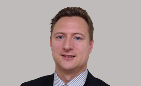 Portrait of Mr James Smith , Consultant Orthopaedic Surgeon