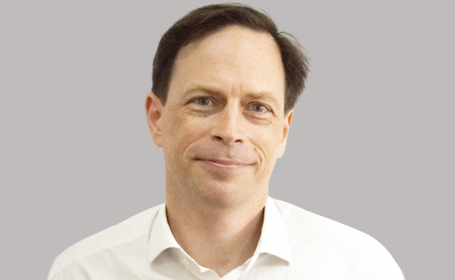 Portrait of Dr Nicholas Gall , Consultant Cardiologist