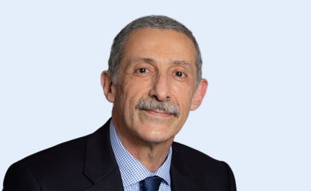 Portrait of Mr Shamsi El-Hasani , Consultant General Surgeon