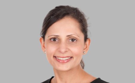Portrait of Dr Surabhi Wig , Consultant Rheumatologist 