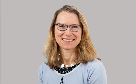 Portrait of Dr Helen Bach , General Practitioner