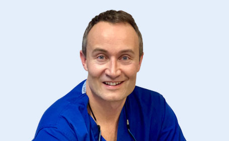 Portrait of Mr Richard Scawn , Consultant Ophthalmologist & Oculoplastic Surgeon