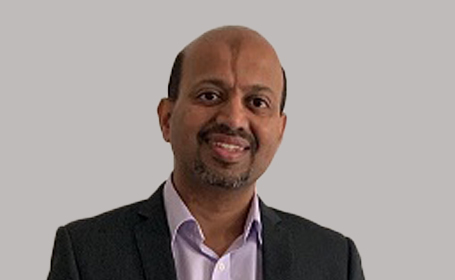 Portrait of Dr Raghu Raju , Consultant Physician with special interest in Respiratory Medicine and Allergy