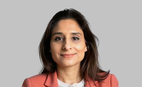 Portrait of Dr Renu Riat , Consultant Haematologist 