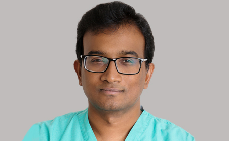 Portrait of Dr Arun Rajendran , Consultant Gastroenterologist 