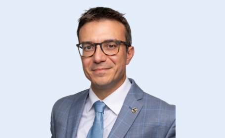 Portrait of Dr Alexandros Toskas , Consultant Gastroenterologist