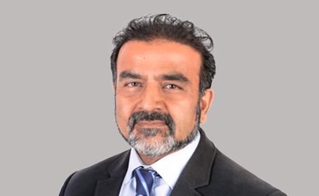 Portrait of Dr Murtuza Khan , Consultant Paediatrician