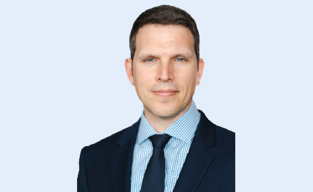 Portrait of Dr Nelson Amaral , Consultant Cardiologist