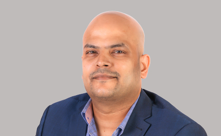 Portrait of Dr Raj Rameshshanker , Consultant Gastroenterologist and Specialist Endoscopist 