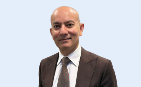 Portrait of Dr Sohail Mansoor , Consultant Dermatologist and Dermatological Surgeon