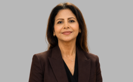 Portrait of Dr Sujata Gupta , Consultant Gynaecologist