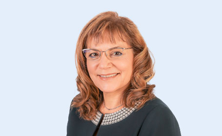 Portrait of Ms Shohreh Beski , Consultant Gynaecologist & Obstetrician