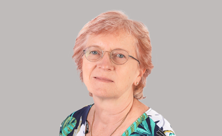 Portrait of Miss Sophie Renton , Consultant Vascular Surgeon