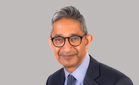 Portrait of Mr Bhavin Gordhan Visavadia , Consultant Oral & Maxillofacial Surgeon