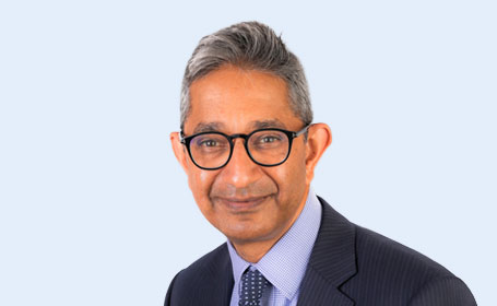 Portrait of Mr Bhavin Gordhan Visavadia , Consultant Oral & Maxillofacial Surgeon