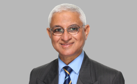 Portrait of Mr Hilal Fareed , Consultant Orthopaedic Surgeon