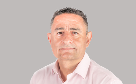 Portrait of Mr Joseph Perez , Consultant Orthopaedic Surgeon