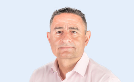 Portrait of Mr Joseph Perez , Consultant Orthopaedic Surgeon