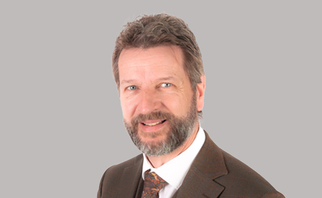 Portrait of Mr Matthew Bartlett , Consultant Orthopaedic Surgeon