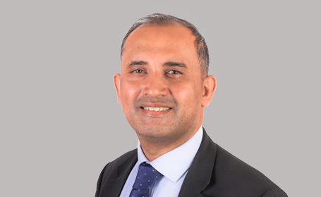 Portrait of Mr Naveed Shaikh , Consultant Trauma and Orthopaedic Surgeon