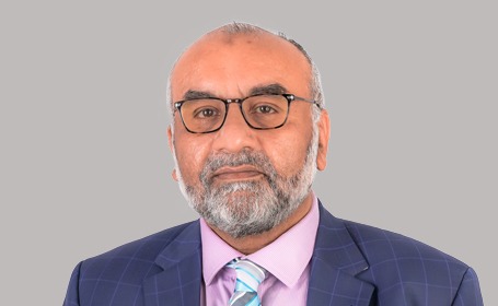 Portrait of Mr Tariq Zaman , Consultant Orthopaedic Surgeon