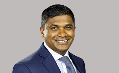 Portrait of Mr Deemesh Oudit , Consultant Plastic and Cosmetic Surgeon