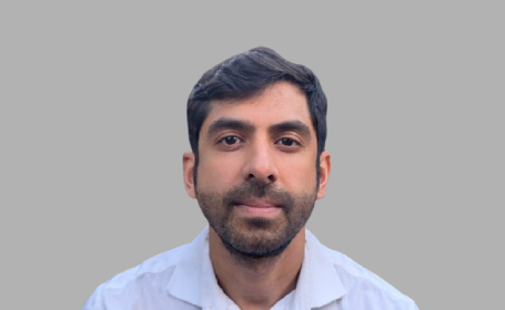 Portrait of Dr Abubakar Khan , Respiratory consultant