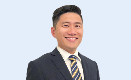Portrait of Mr Aaron NG , Consultant Ophthalmic, Corneal, Cataract & Refractive Surgeon