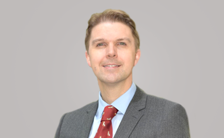 Portrait of Mr Stuart Robertson , Consultant Oncoplastic Breast Surgeon
