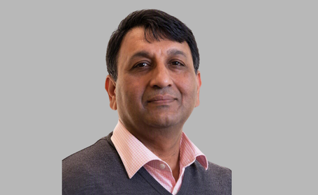 Portrait of Mr Shahzad Sadiq , Consultant Orthopaedic & Trauma Surgeon