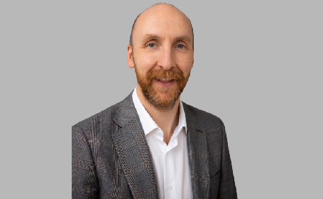 Portrait of Dr Christopher Philbey , Consultant Physician in Diabetes and  Endocrinology