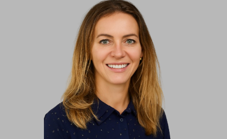 Portrait of Miss Dorota Hardy , Consultant Gynaecologist and Minimal Access Surgeon
