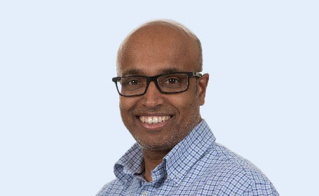 Portrait of Dr Ganesh Sivaji , Consultant Gastroenterologist