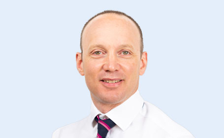 Portrait of Mr Edward Lee , Consultant Ophthalmologist