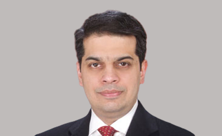 Portrait of Mr Tanweer Ashraf , Consultant Orthopaedic Surgeon