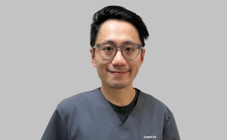 Portrait of Dr Damien Yeo , Consultant Ophthalmologist